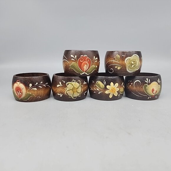 Vintage Hand Painted Floral Wood Napkin Rings Holders Set 6 MCM Mary Lilly Wisc - Picture 1 of 6